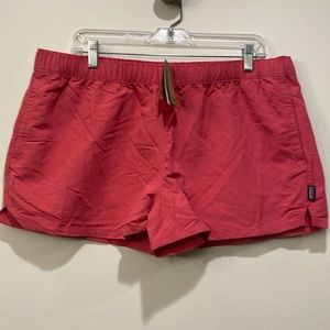 Patagonia barely baggies shorts XL NWT